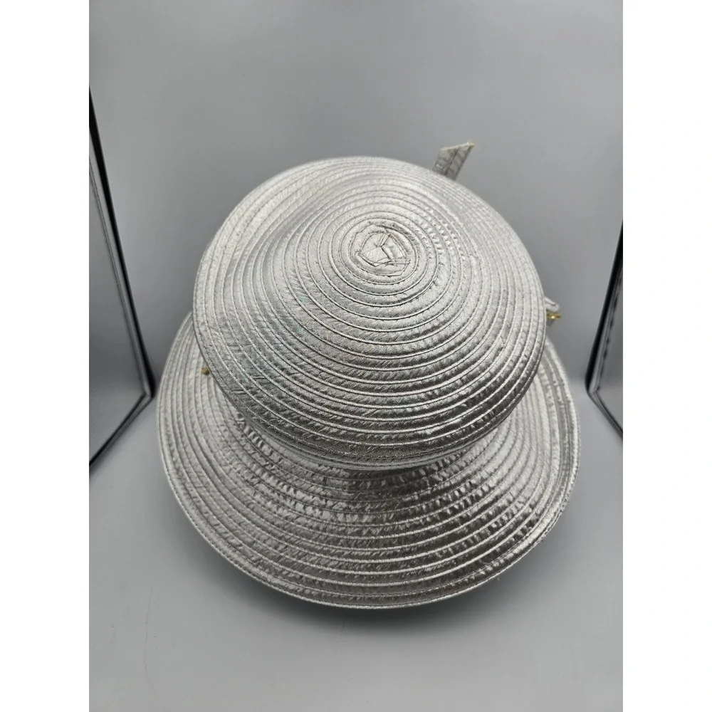 Unbranded Wide Brim Church Hat Women One‎ Size Silver Good Floral Sequin Trim